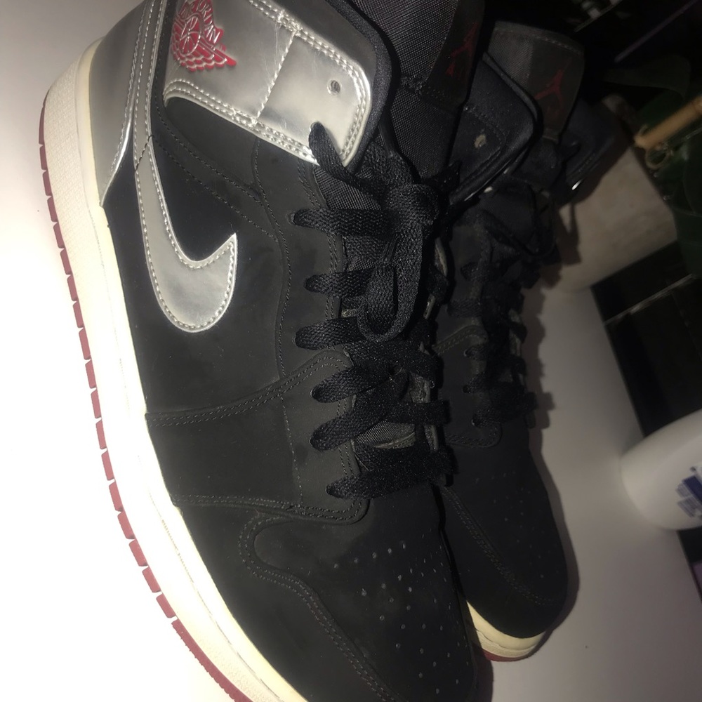 NIKE AIR JORDAN ONE MID JOHNNY KILROY PREOWNED GOOD CONDITION SIZE 12